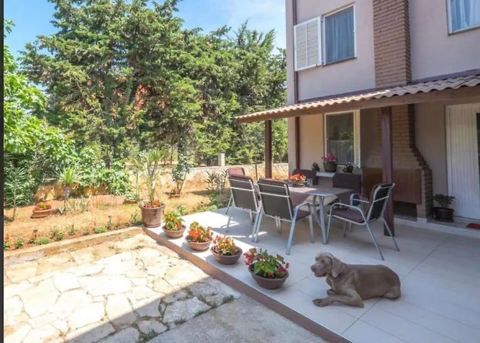 Andja Sea And Garden View 아파트 *